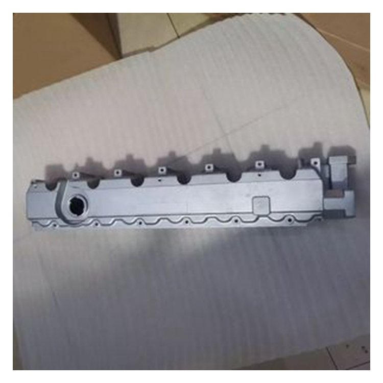 Valve Cover 0450 4113 for Deutz Engine TCD 2012 L6 2V