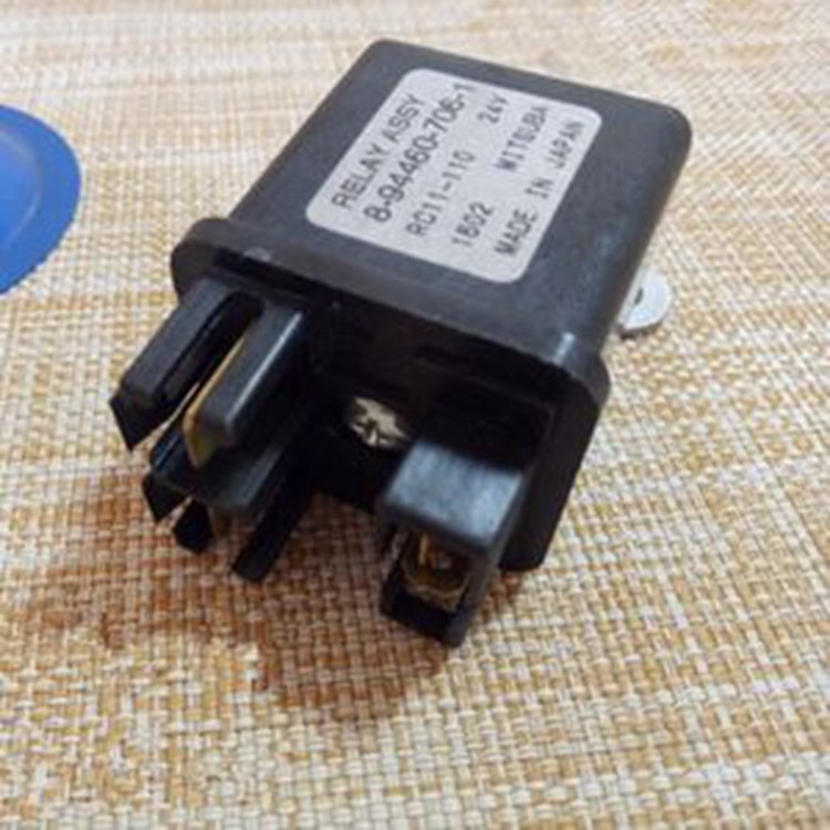 Relay 8944607061 for John Deere Excavator 220DW 245GLC 225DLC 135D 450DLC 650DLC 135G 850DLC 670GLC 190GW 230GW 470GLC 870GLC