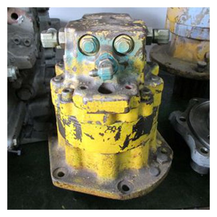 KOMATSU PC35-8 Swing Motor Assembly