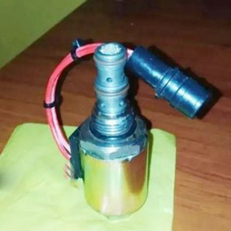 12V Solenoid Valve Assembly 8C-5575 3E-6267 for Caterpillar CAT Engine 3114 Backhoe Loader 446 446B Telehandler RT100