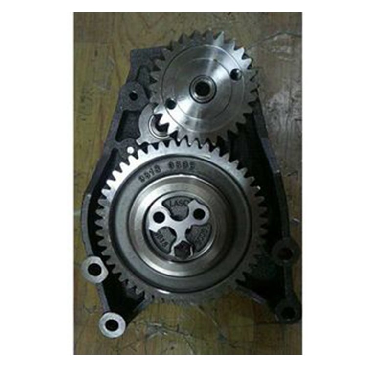 Oil Pump 477547 471733 for Volvo Engine TAMD61A TAMD62A TAMD71A TAMD72A TAMD74A Excavator EW200 EC200 EC230B EW230B EC300 EC280