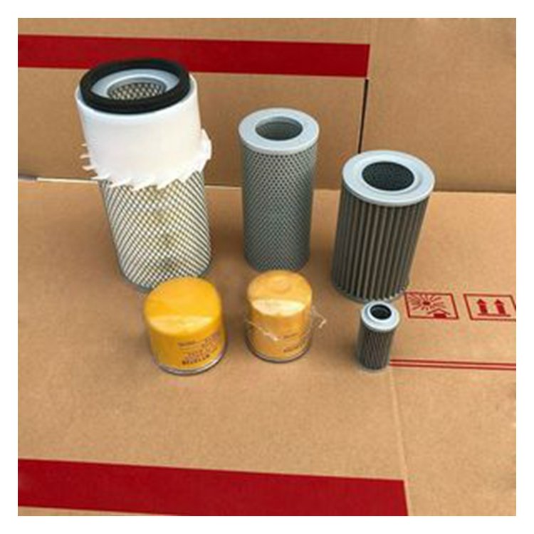 Filter Kit for Komatsu Engine 4D95 Excavator PC60-5 PC60-3